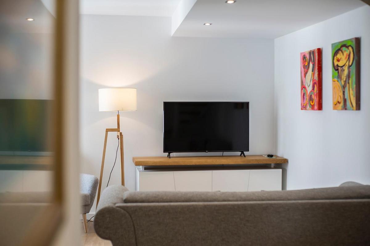 Private & Pool Goyeneta Sevilla Urban Apartment المظهر الخارجي الصورة