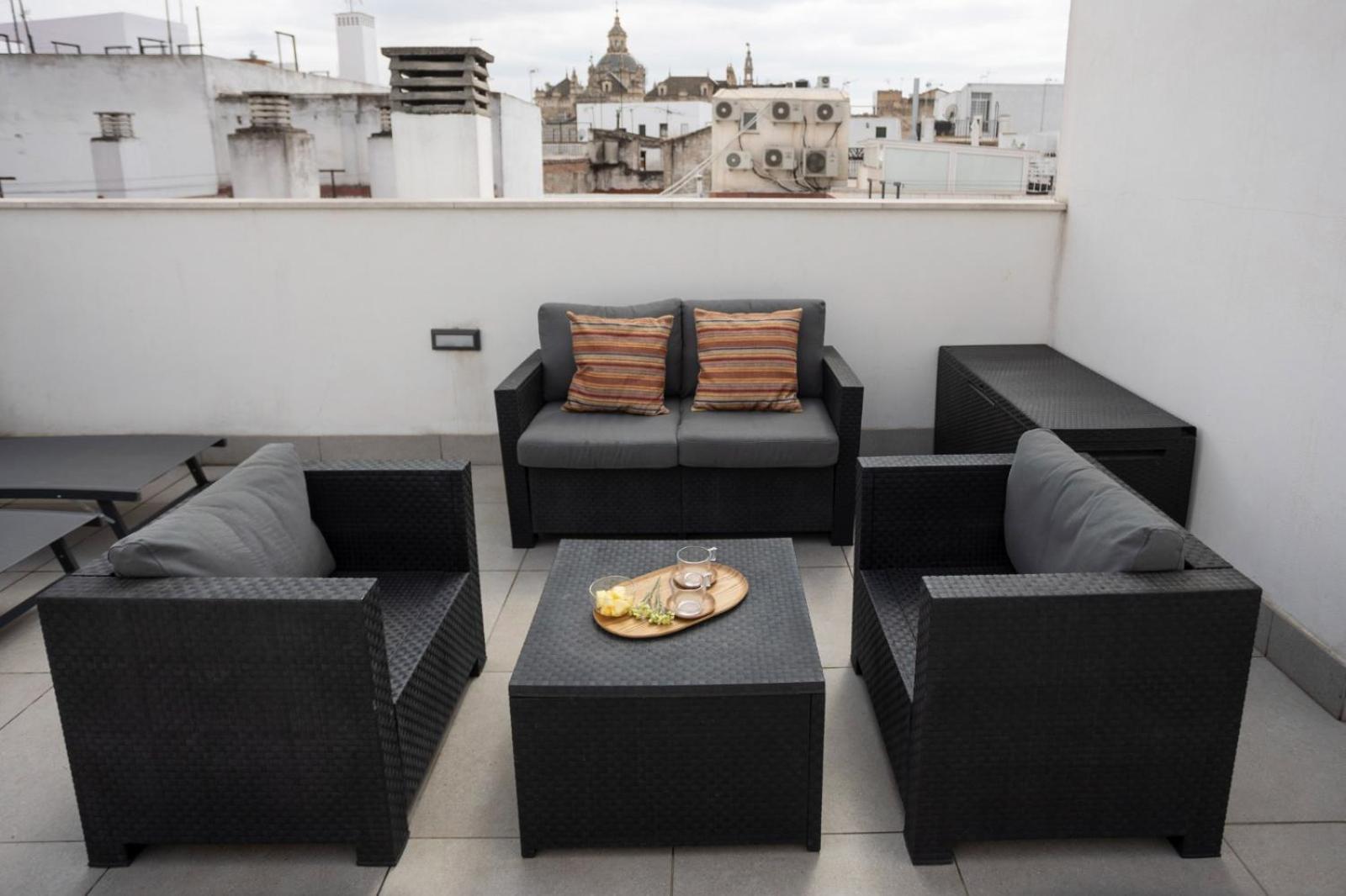 Private & Pool Goyeneta Sevilla Urban Apartment المظهر الخارجي الصورة